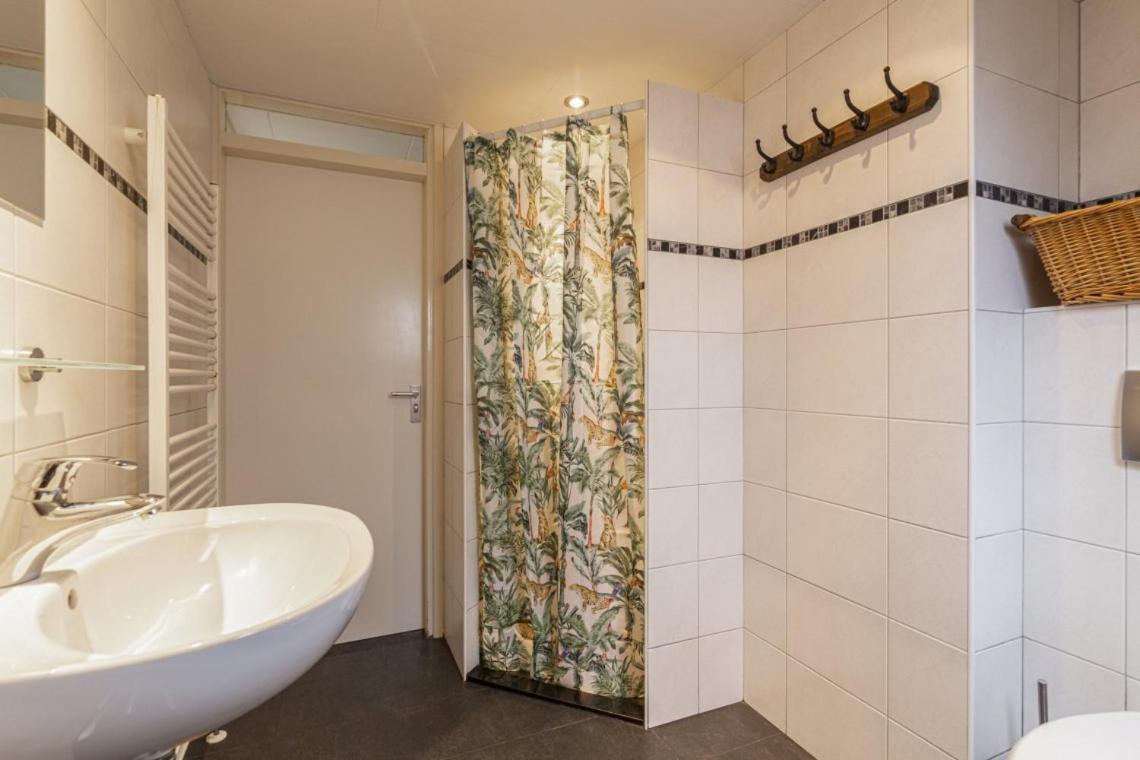 Rustig Gelegen Woning In Het Groen Nr 140 Симпелвелд Екстериор снимка
